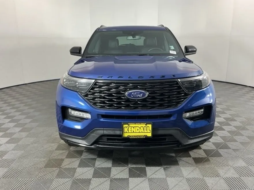2022 Ford Explorer ST-Line photo 1