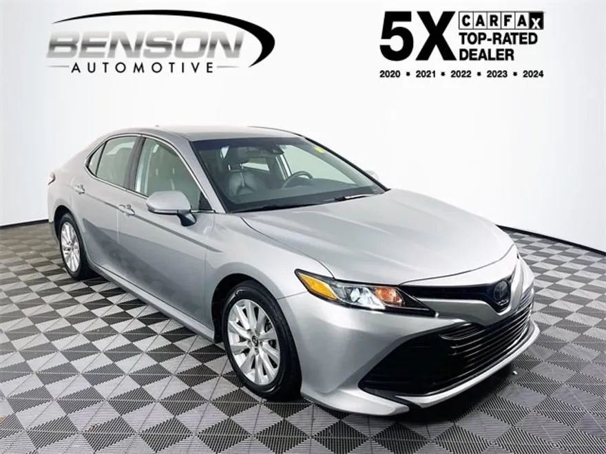 2019 Toyota Camry L photo 1