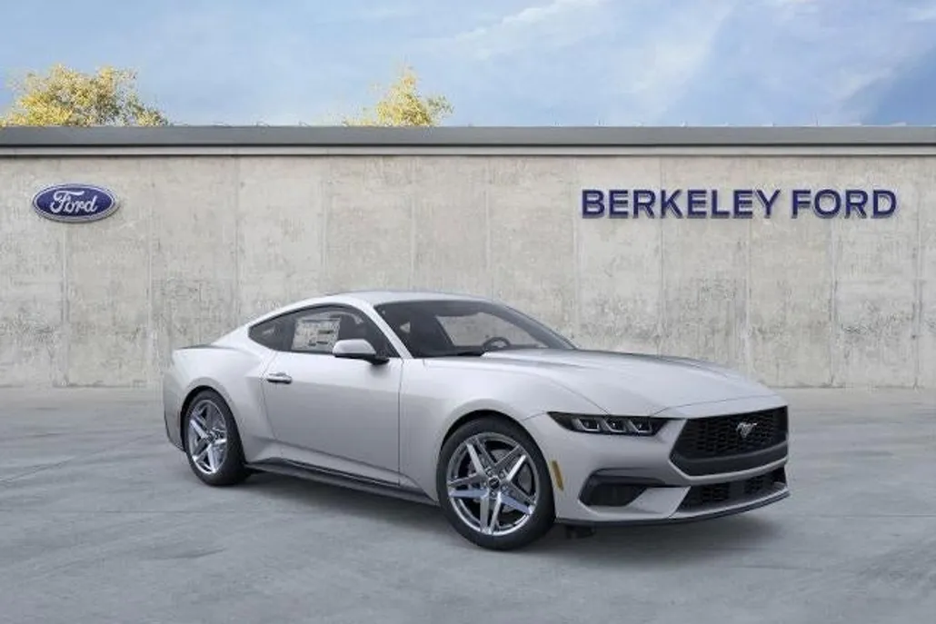 2025 Ford Mustang EcoBoost photo 1