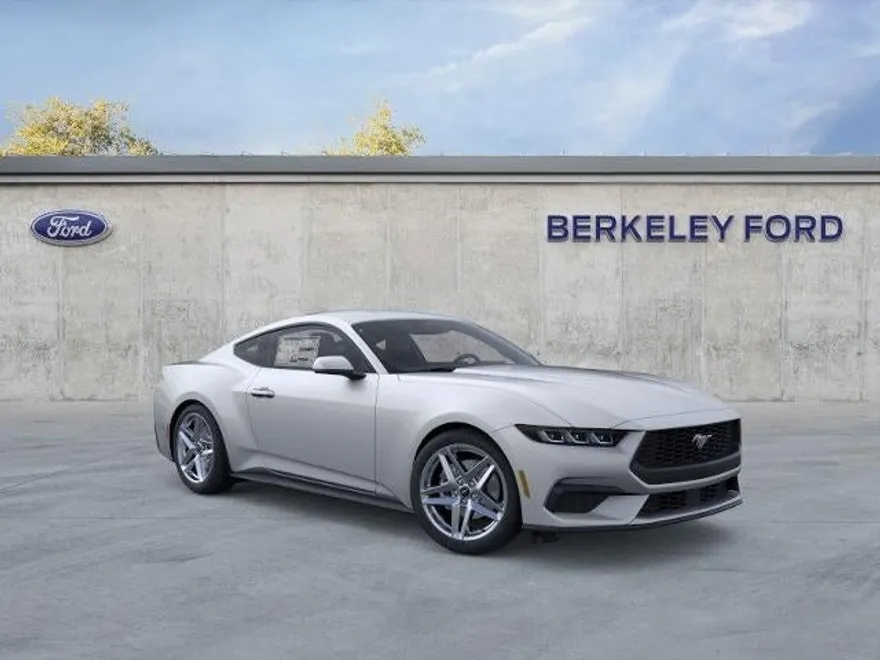 2025 Ford Mustang EcoBoost photo 1