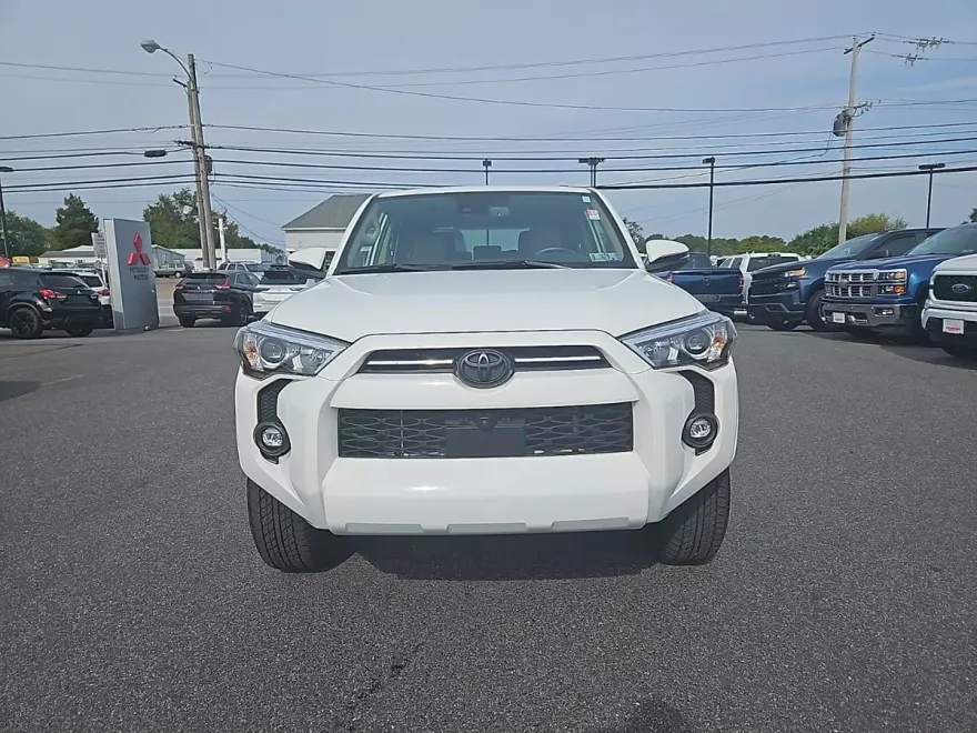 2024 Toyota 4Runner SR5 Premium photo 1