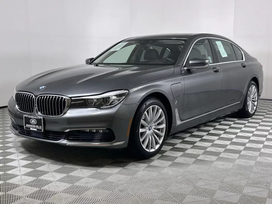 2017 Bmw 740e xDrive photo 1