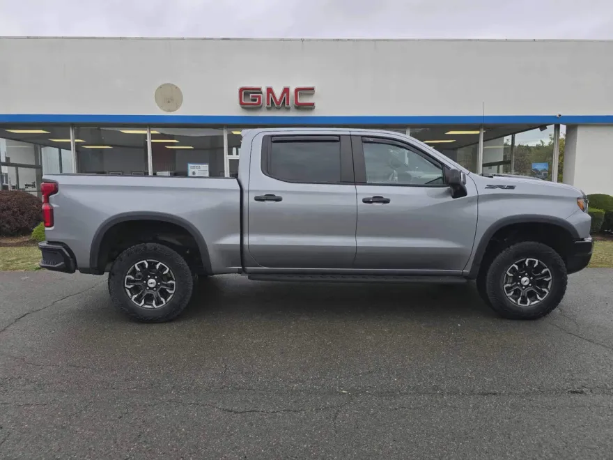 2023 Chevrolet Silverado 1500 ZR2 photo 1