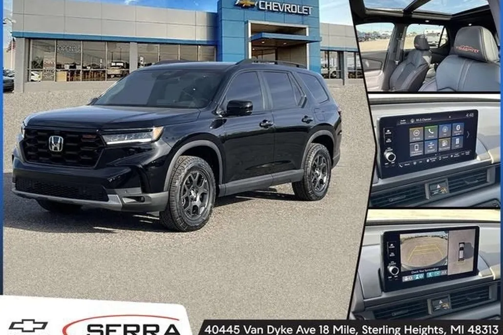 2025 Honda Pilot TrailSport photo 1