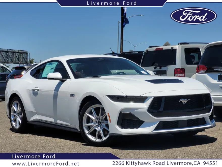 2025 Ford Mustang GT Premium photo 1