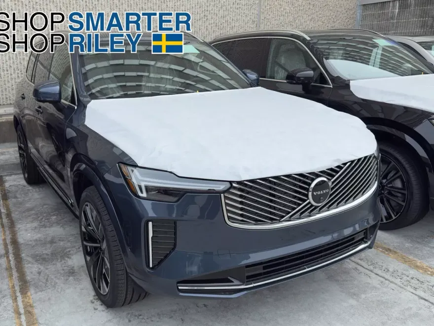 2026 Volvo XC90 Plus photo 1