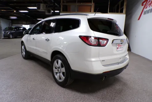 2014 Chevrolet Traverse LTZ photo 3