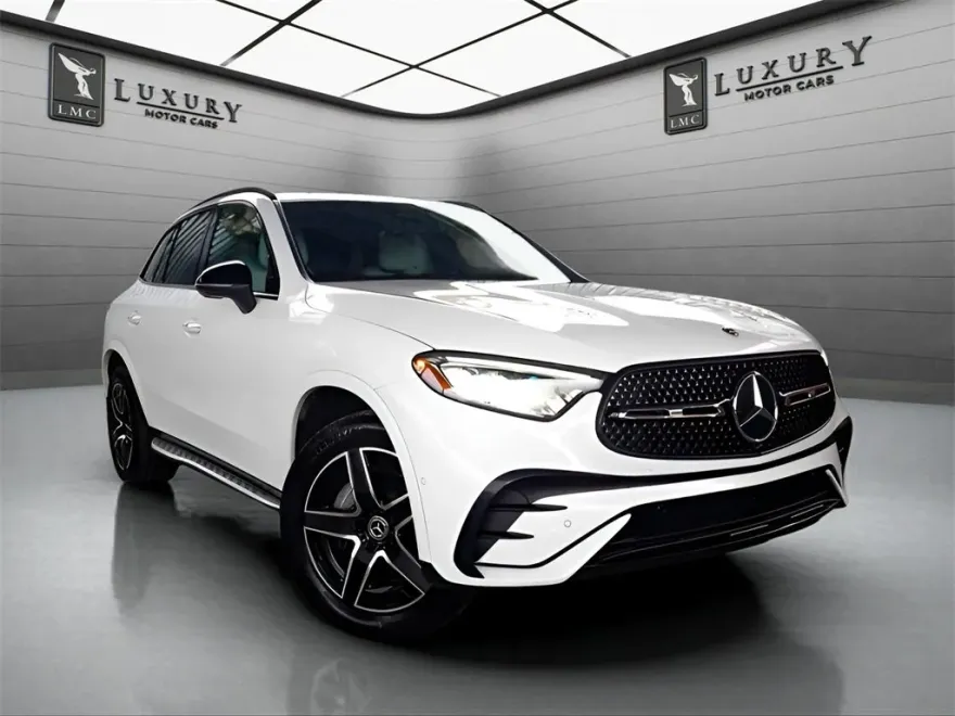 2023 Mercedes Benz GLC 300 4MATIC photo 1