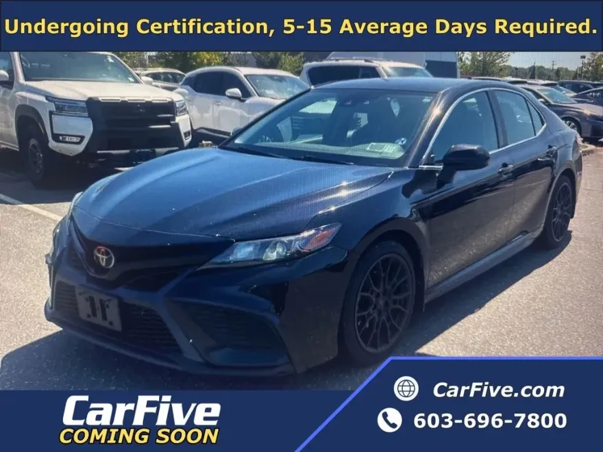 2021 Toyota Camry SE photo 1