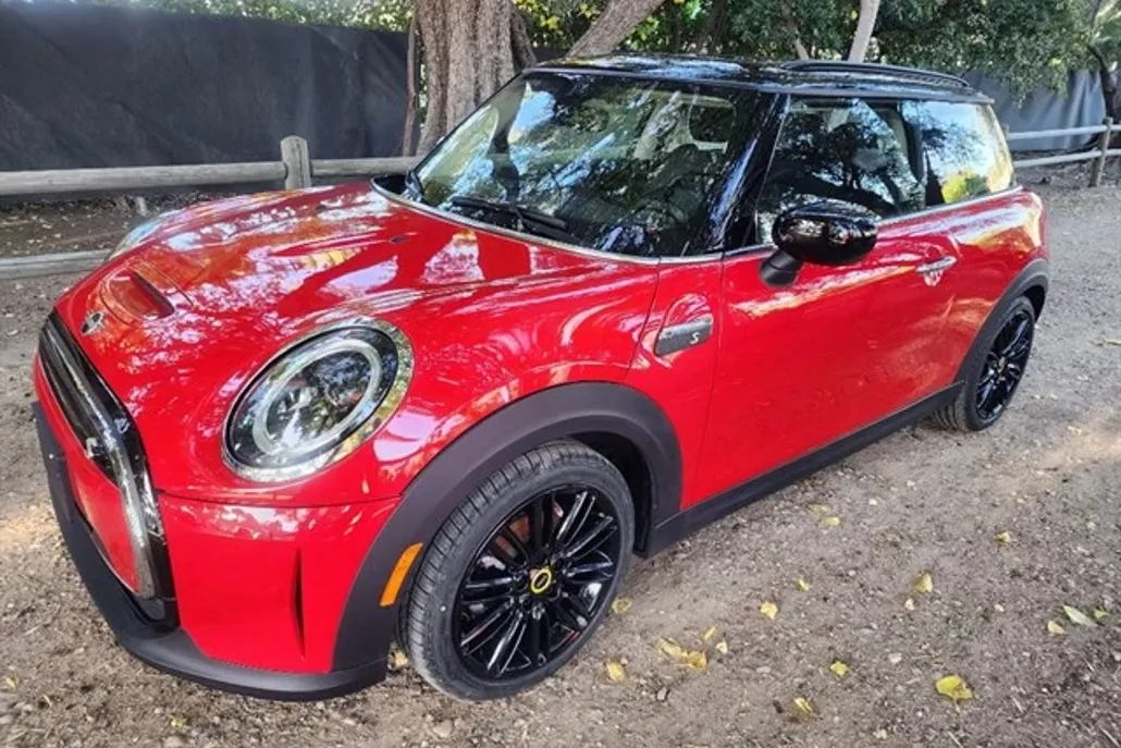 2022 Mini Cooper SE photo 1