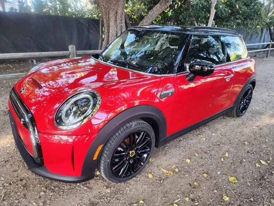 2022 Mini Cooper SE photo 1