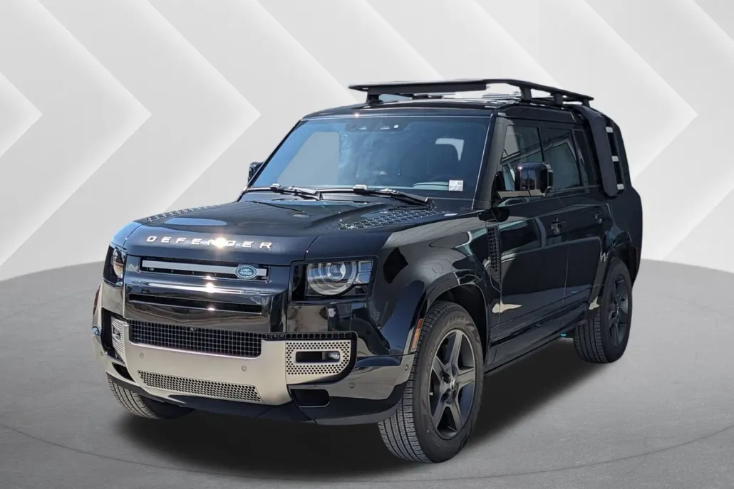 2025 Land Rover Defender 130 X-Dynamic SE photo 1
