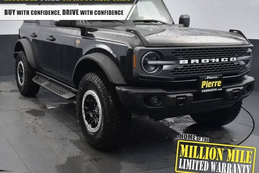 2025 Ford Bronco Badlands photo 1