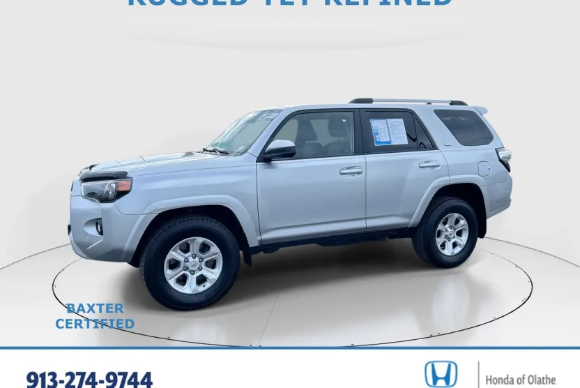 2019 Toyota 4Runner SR5 photo 1