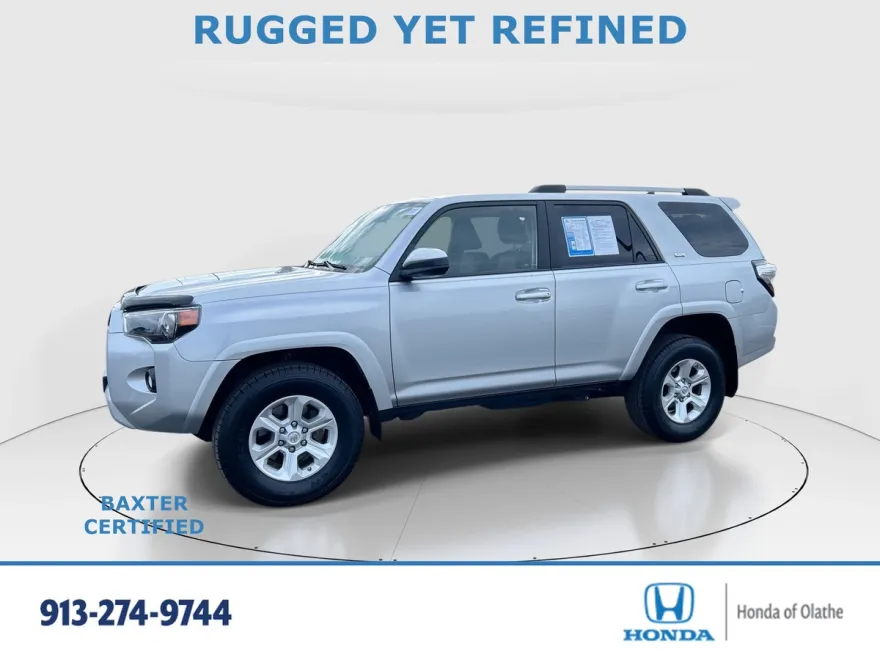2019 Toyota 4Runner SR5 photo 1
