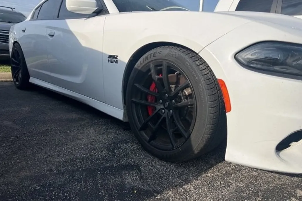 2020 Dodge Charger Scat Pack photo 1