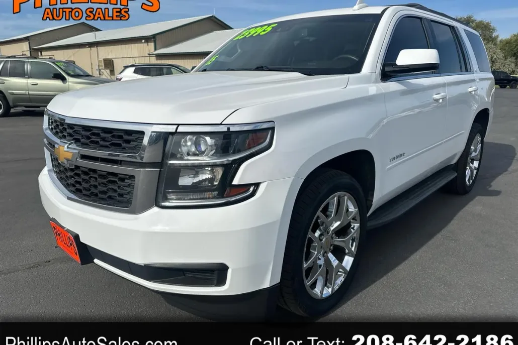 2015 Chevrolet Tahoe LT photo 1