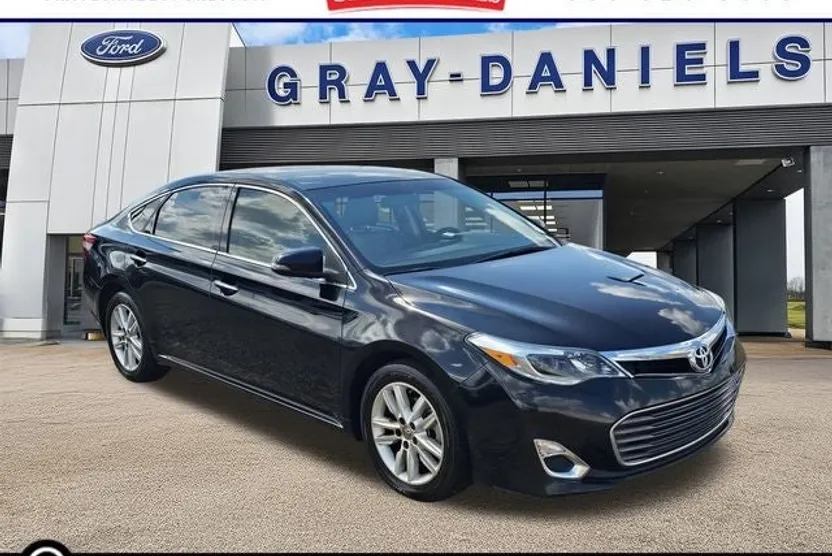 2014 Toyota Avalon XLE photo 1
