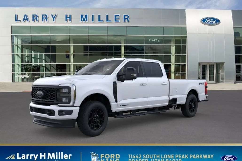 2025 Ford F-350 Lariat photo 1