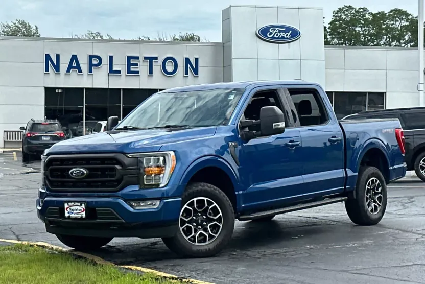 2022 Ford F-150 XLT photo 1