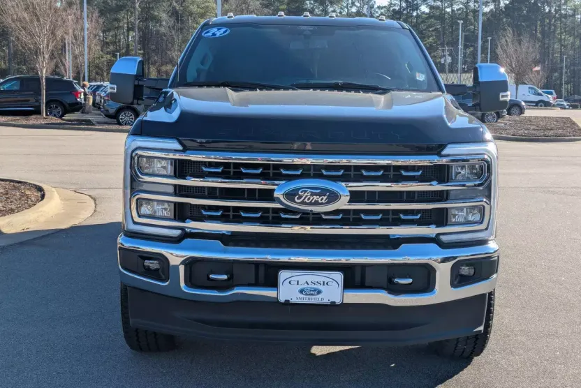 2024 Ford F-350 Lariat photo 1