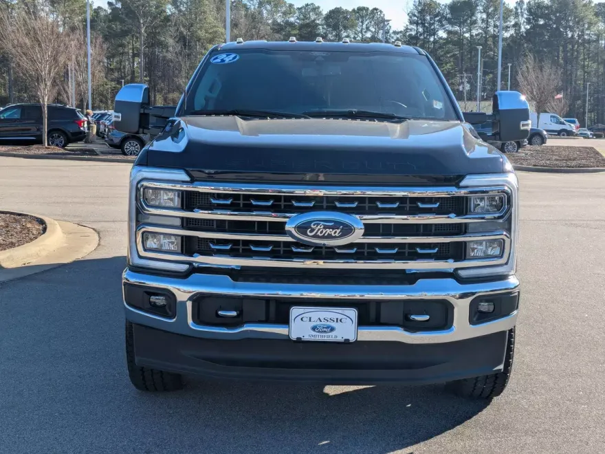 2024 Ford F-350 Lariat photo 1