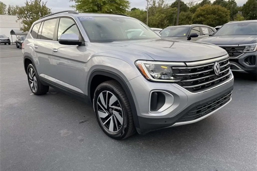 2024 Volkswagen Atlas SE Technology photo 1
