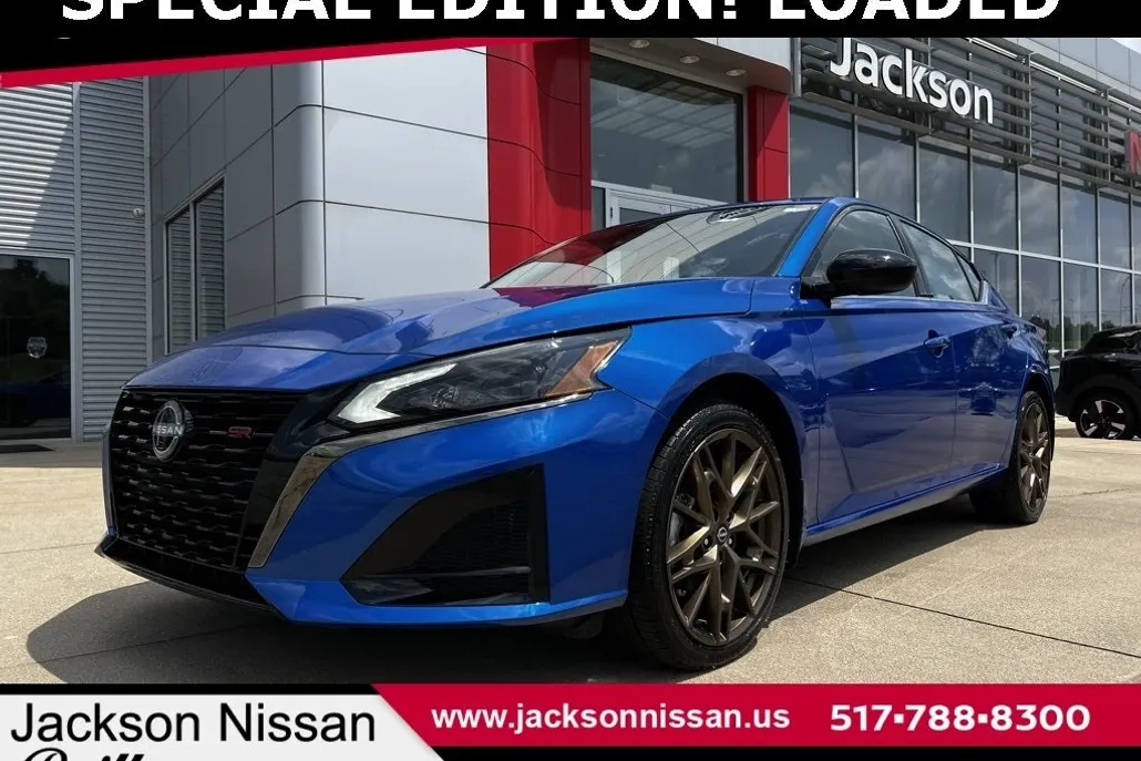 2025 Nissan Altima 2.5 SR photo 1