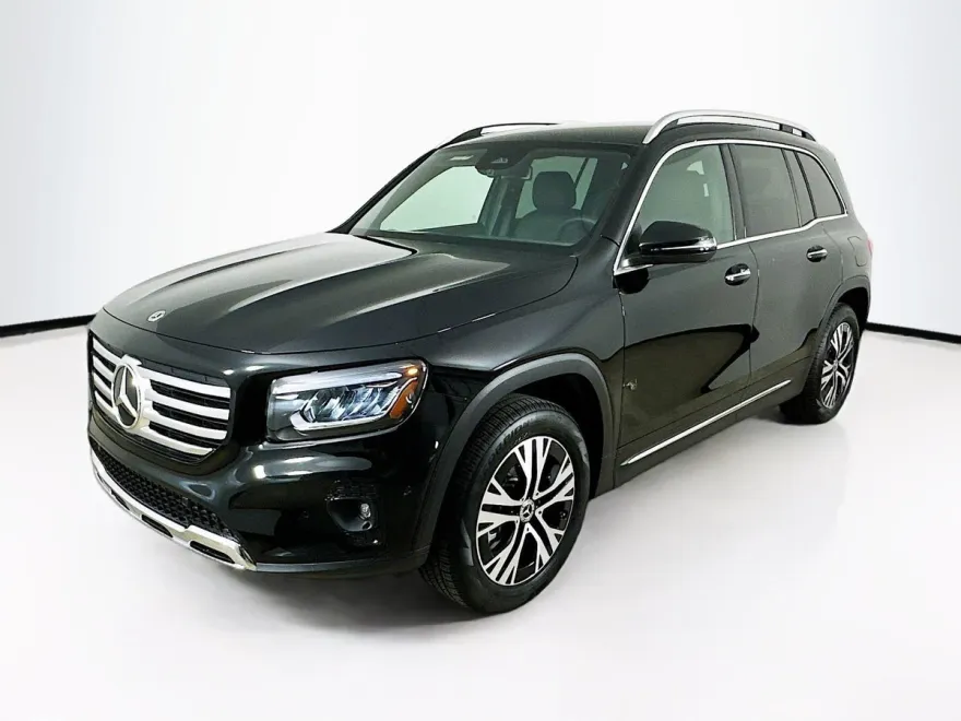 2025 Mercedes Benz GLB 250 4MATIC photo 1
