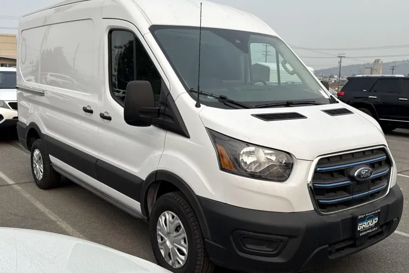 2022 Ford Transit photo 1