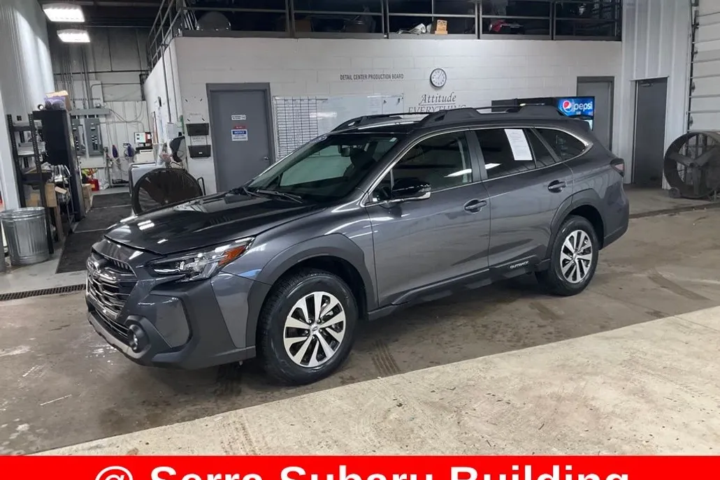 2025 Subaru Outback Premium photo 1