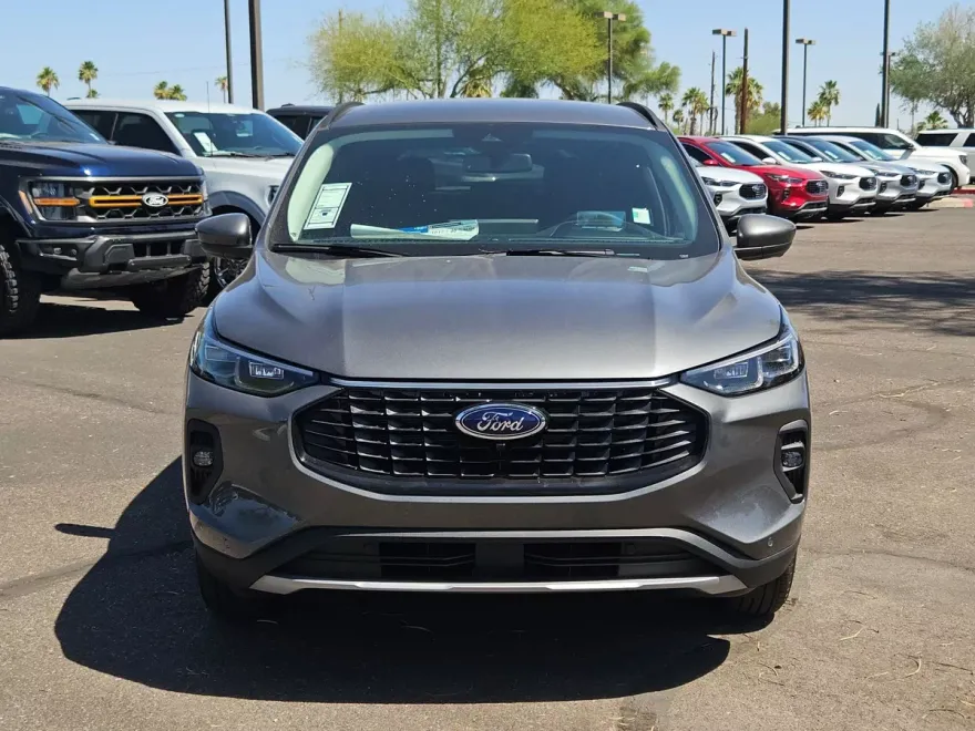 2025 Ford Escape Base photo 1