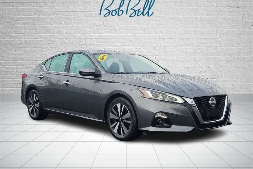 2019 Nissan Altima 2.5 SV photo 1