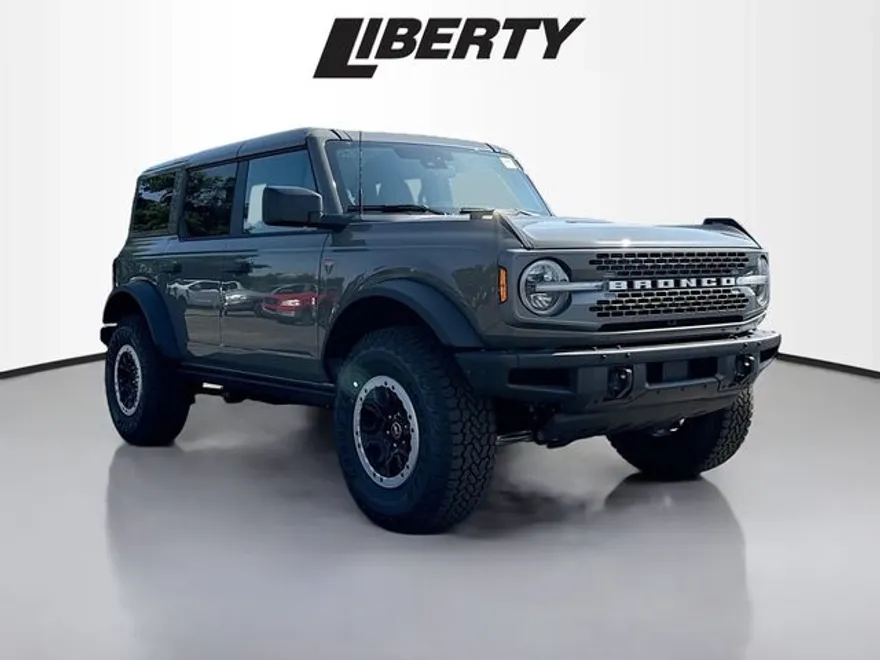 2025 Ford Bronco Badlands photo 1