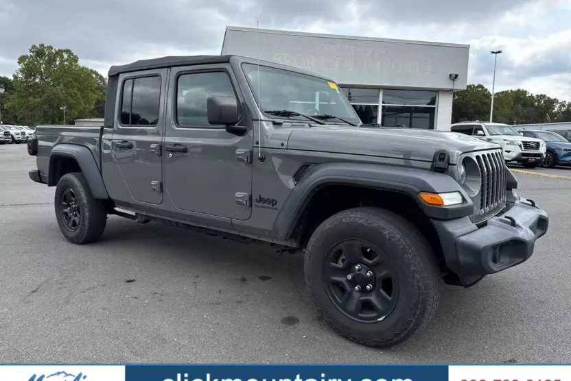 2020 Jeep Gladiator Sport photo 1
