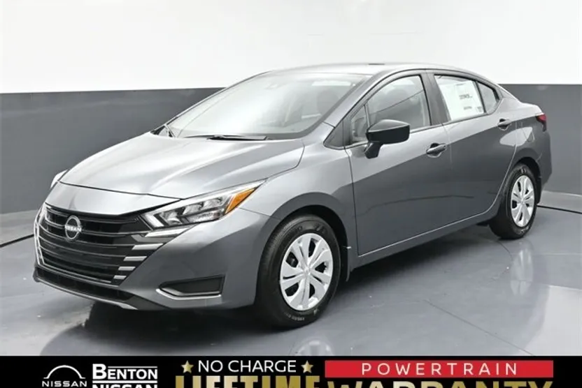 2025 Nissan Versa S photo 1