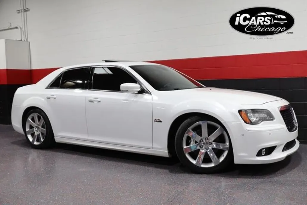 2012 Chrysler 300 SRT8 photo 1