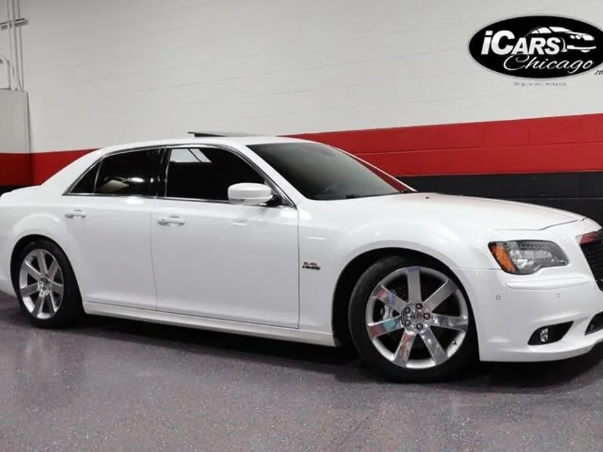 2012 Chrysler 300 SRT8 photo 1