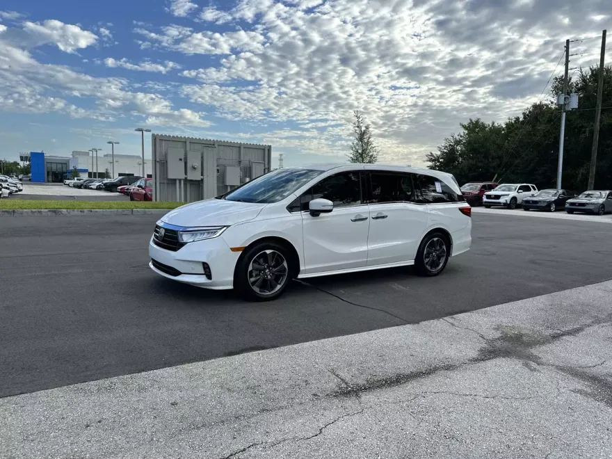 2023 Honda Odyssey Elite photo 1
