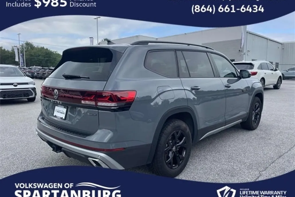 2025 Volkswagen Atlas Peak Edition SE photo 1