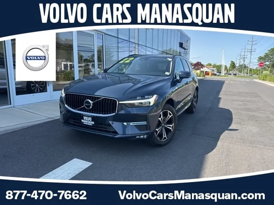 2022 Volvo XC60 B5 Momentum photo 1