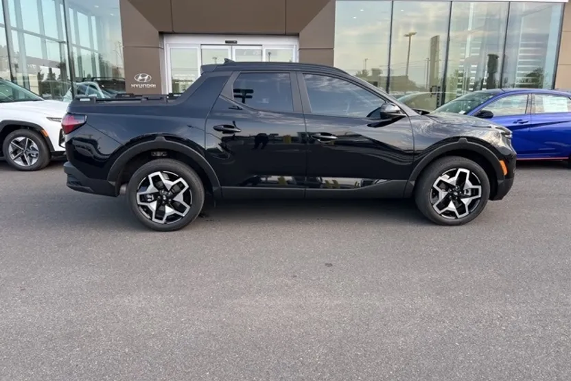 2024 Hyundai Santa Cruz Limited photo 1