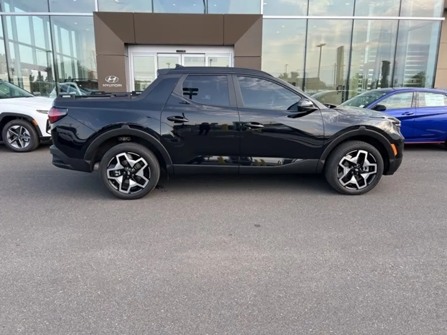2024 Hyundai Santa Cruz Limited photo 1