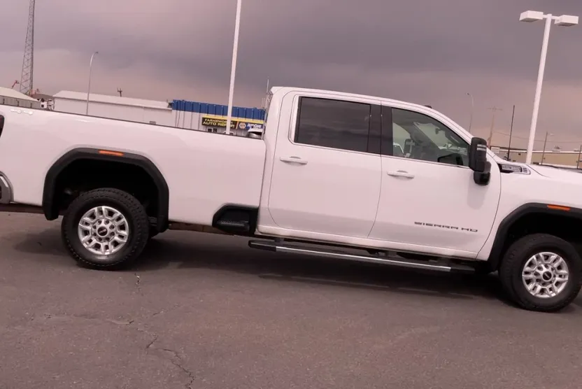 2025 Gmc Sierra HD SLE photo 1