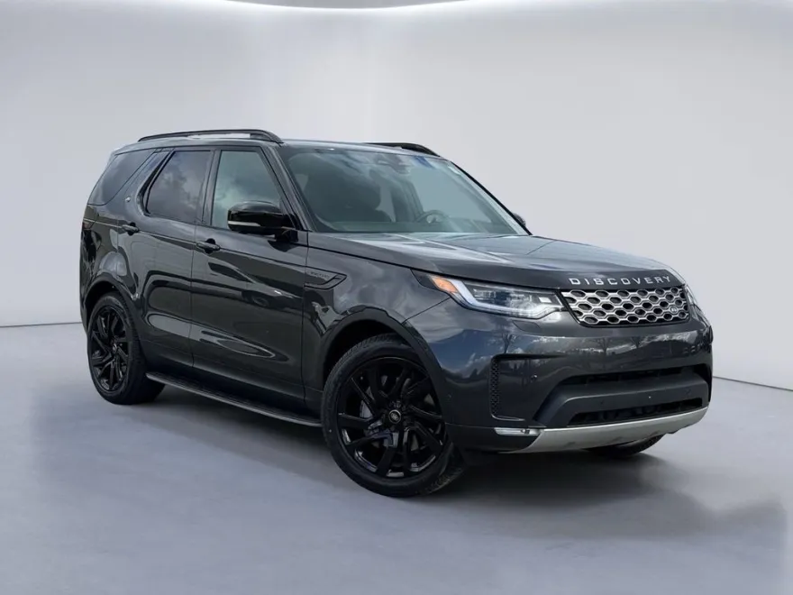 2025 Land Rover Discovery S photo 1