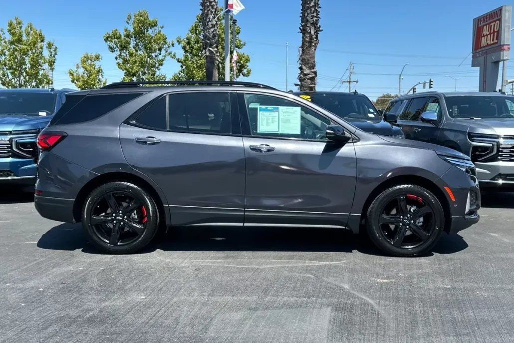 2022 Chevrolet Equinox Premier photo 1