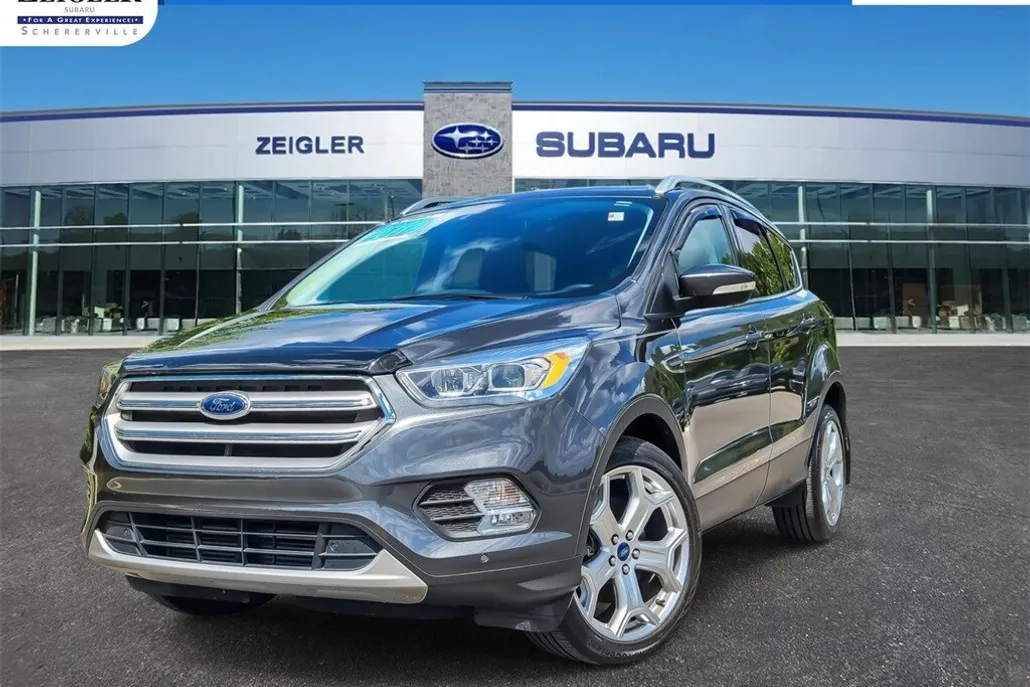 2019 Ford Escape Titanium photo 1