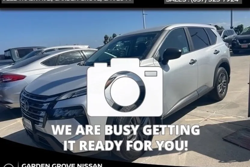 2024 Nissan Rogue photo 1