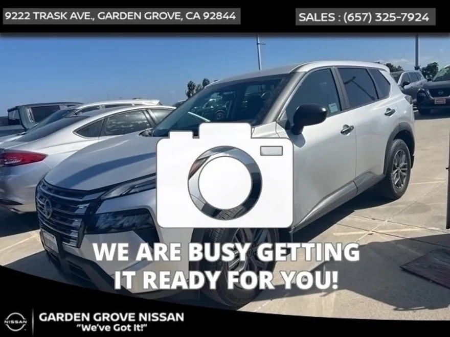 2024 Nissan Rogue photo 1