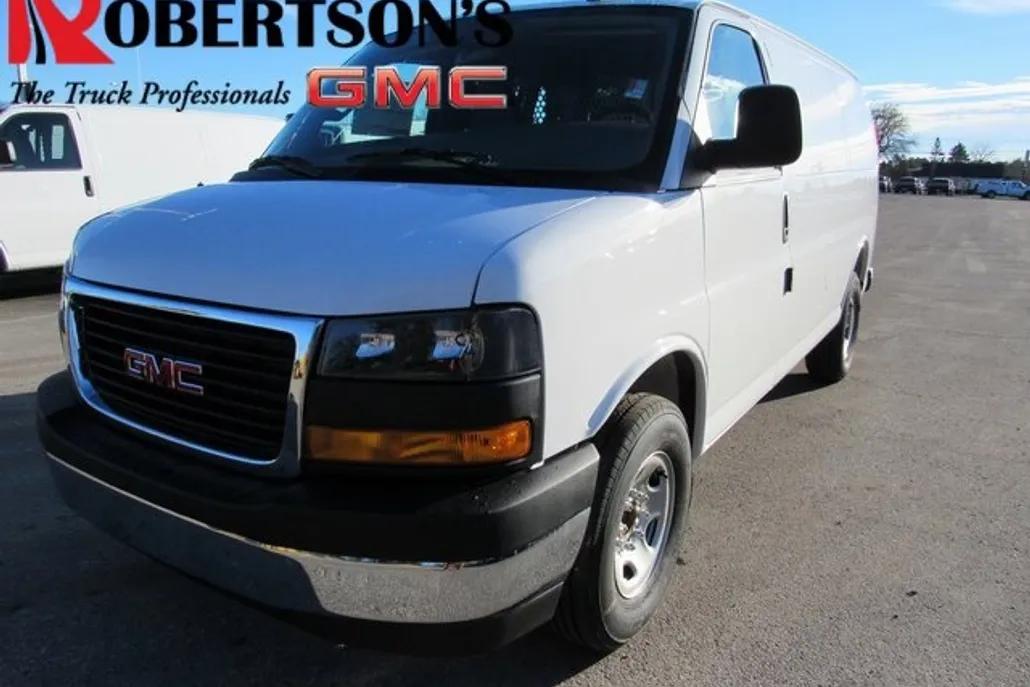 2025 Gmc Savana Cargo 2500 photo 1